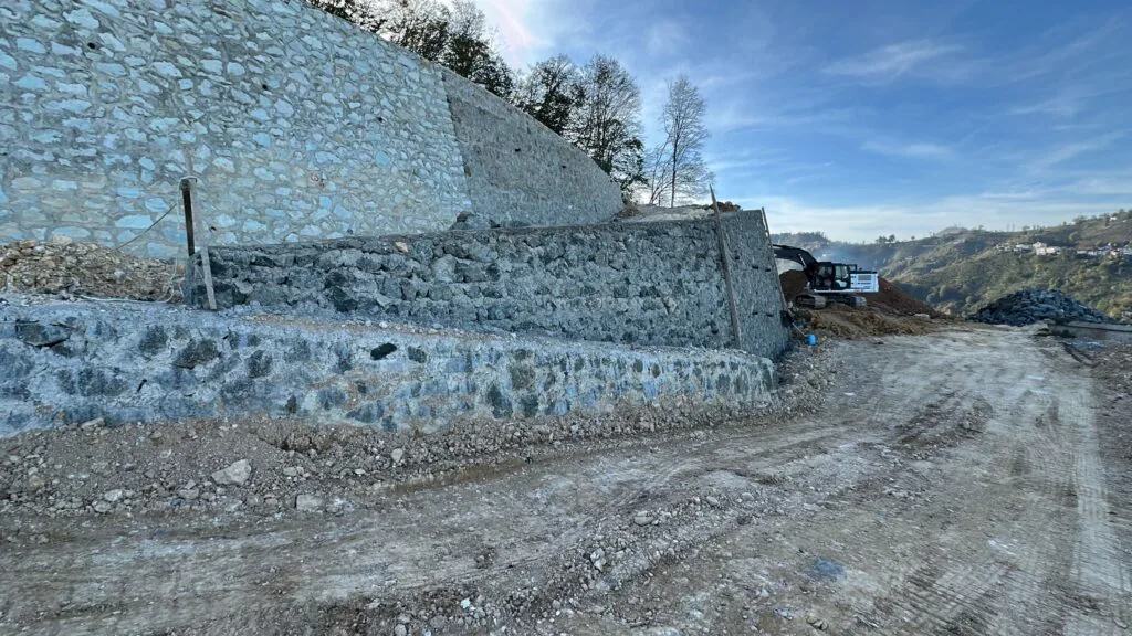 Giresun Millet Ormanı Taş Duvar Yapım İşi uygulama görüntüsü 7