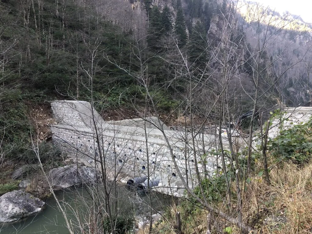 Güce HES Taşkın Koruma Projesi uygulama görüntüsü 3
