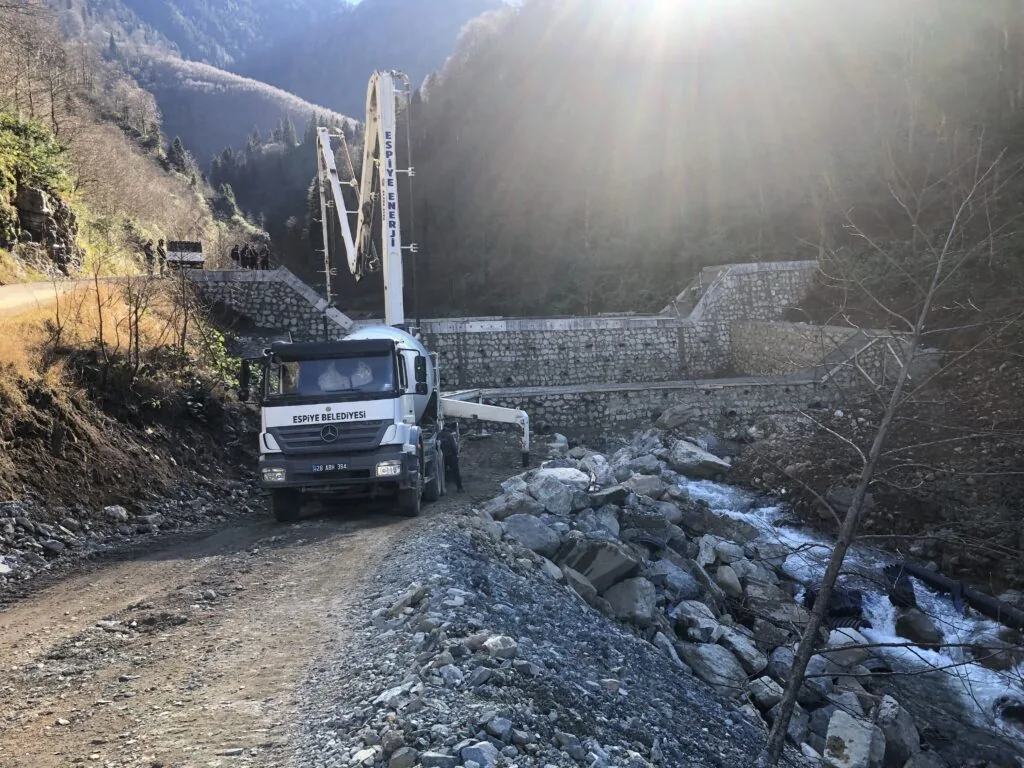 Güce HES Taşkın Koruma Projesi uygulama görüntüsü 12