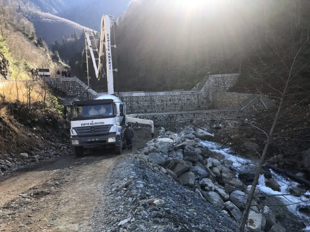 Güce HES Taşkın Koruma Projesi uygulama görüntüsü 13